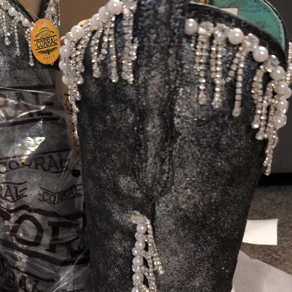 Corral Leather Cowboy Boots - Picture 2 of 10